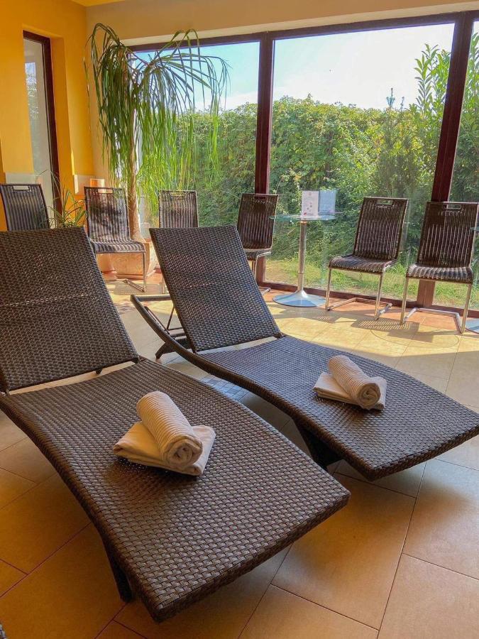 Apartmany, Penzion, Wellness U Zlate Rybky Vyškov Buitenkant foto